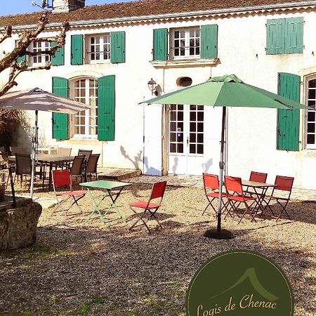 Logis De Chenac - Chambres Et Table D'Hotes Chenac Saint Seurin d'Uzet Eksteriør bilde