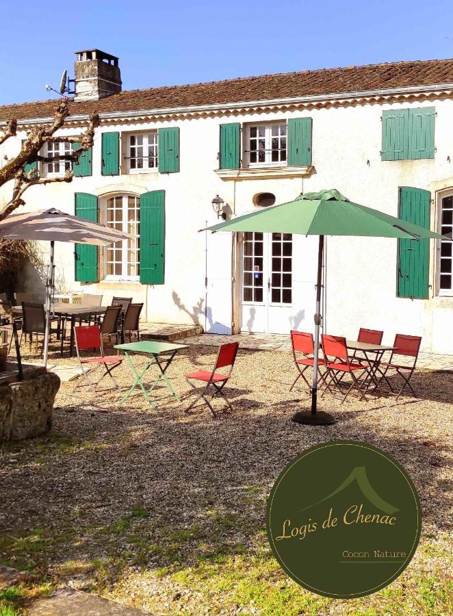 Logis De Chenac - Chambres Et Table D'Hotes Chenac Saint Seurin d'Uzet Eksteriør bilde